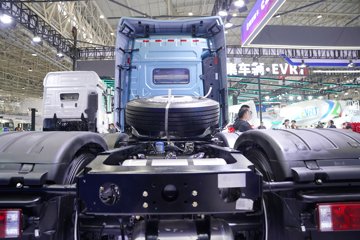 ��������G6000C �������� 12.5L���� 600���� 6X4 ��ʿ��16�� AMT�Զ��� ǣ����ͼƬ