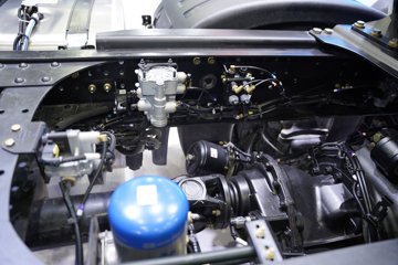 ��������G6000C �������� 12.5L���� 600���� 6X4 ��ʿ��16�� AMT�Զ��� ǣ����ͼƬ