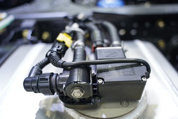 ��������G6000C �������� 12.5L���� 600���� 6X4 ��ʿ��16�� AMT�Զ��� ǣ����ͼƬ