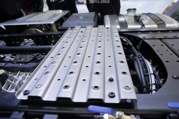 ��������G6000C �������� 12.5L���� 600���� 6X4 ��ʿ��16�� AMT�Զ��� ǣ����ͼƬ