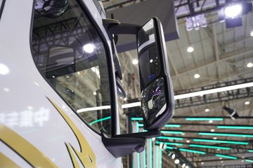 ��������M5000C ݼӢ�� 4.5L���� 280���� 4X2 ��ʿ��8�� ��ʽ�ػ���ͼƬ