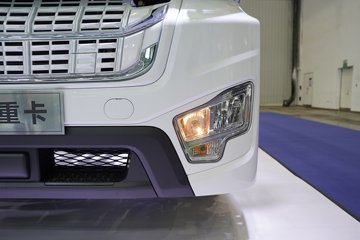 ��������M5000C ݼӢ�� 4.5L���� 280���� 4X2 ��ʿ��8�� ��ʽ�ػ���ͼƬ