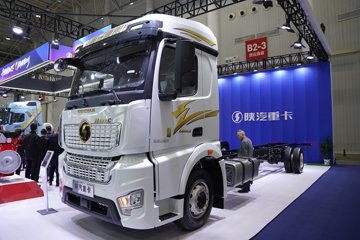 陕汽德龙M5000C 菁英版 4.5L柴油 280马力 4X2 法士特8档 厢式载货车