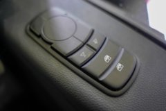 陕汽德龙M5000C 菁英版 4.5L柴油 280马力 4X2 法士特8档 厢式载货车