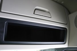 德龙M5000&nbsp;载货车驾驶室                                               图片