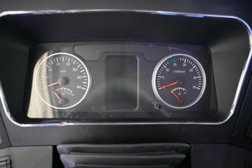 ��������M5000C ݼӢ�� 4.5L���� 280���� 4X2 ��ʿ��8�� ��ʽ�ػ���ͼƬ