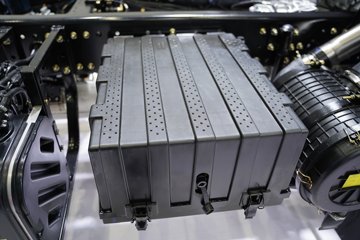 ��������M5000C ݼӢ�� 4.5L���� 280���� 4X2 ��ʿ��8�� ��ʽ�ػ���ͼƬ