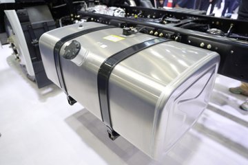 ��������M5000C ݼӢ�� 4.5L���� 280���� 4X2 ��ʿ��8�� ��ʽ�ػ���ͼƬ