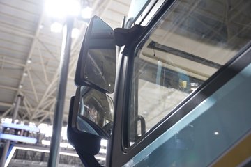 ��������˹ ����H 12.5L���� 600���� 6X4 ��ʿ��16�� AMT�Զ��� ǣ����ͼƬ