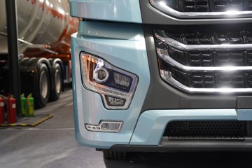 ��������˹ ����H 12.5L���� 600���� 6X4 ��ʿ��16�� AMT�Զ��� ǣ����ͼƬ