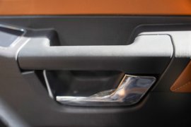 龙骁&nbsp;牵引车驾驶室                                               图片