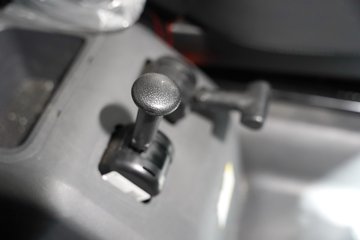 ��������˹ ����H 12.5L���� 600���� 6X4 ��ʿ��16�� AMT�Զ��� ǣ����ͼƬ