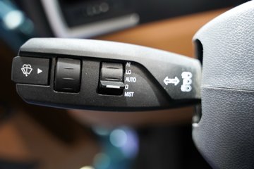 ��������˹ ����H 12.5L���� 600���� 6X4 ��ʿ��16�� AMT�Զ��� ǣ����ͼƬ