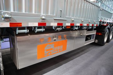 ��������˹ ����H 12.5L���� 600���� 6X4 ��ʿ��16�� AMT�Զ��� ǣ����ͼƬ