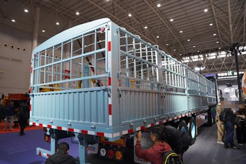 ��������˹ ����H 12.5L���� 600���� 6X4 ��ʿ��16�� AMT�Զ��� ǣ����ͼƬ