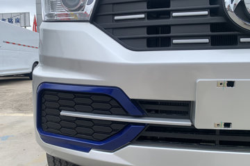 ����;�� T3 1.6L 123���� ���� 2.7�׵�������С��ͼƬ