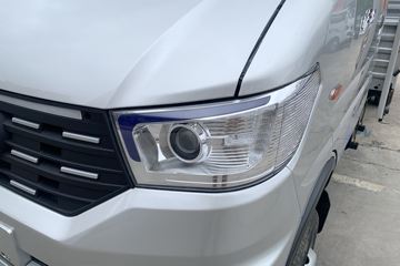 ����;�� T3 1.6L 123���� ���� 2.7�׵�������С��ͼƬ