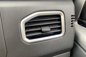 ����;�� T3 1.6L 123���� ���� 2.7�׵�������С��ͼƬ