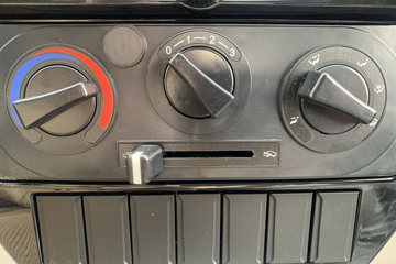 ����;�� T3 1.6L 123���� ���� 2.7�׵�������С��ͼƬ