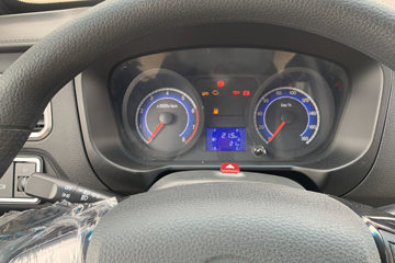 ����;�� T3 1.6L 123���� ���� 2.7�׵�������С��ͼƬ