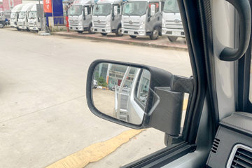 ����;�� T3 1.6L 123���� ���� 2.7�׵�������С��ͼƬ