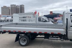 东风途逸 T3 1.6L 123马力 汽油 2.7米单排栏板小卡