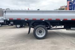 东风途逸 T3 1.6L 123马力 汽油 2.7米单排栏板小卡