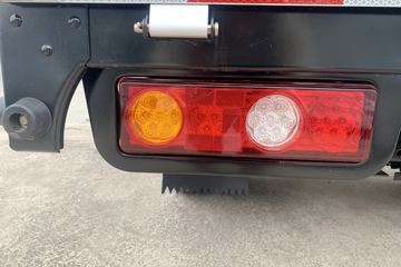 ����;�� T3 1.6L 123���� ���� 2.7�׵�������С��ͼƬ