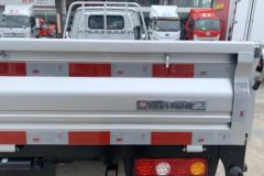 东风途逸 T3 1.6L 123马力 汽油 2.7米单排栏板小卡