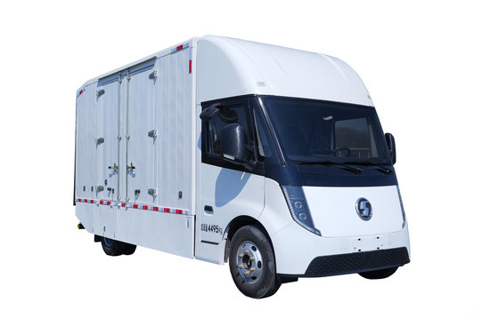 ������������ ��ɲ �߶� 4.15�׵��Ŵ��綯��ʽ�Ῠ ����ʱ��120.27kWh