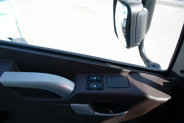 �ൺ���JH6 4X2 ����ʽ���綯ǣ���� ����ʱ��400.61kWhͼƬ