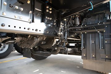 �ൺ���JH6 4X2 ����ʽ���綯ǣ���� ����ʱ��400.61kWhͼƬ