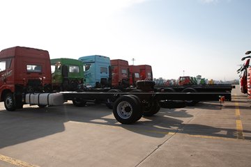 �ൺ���JH6 6.4L���� 300���� 4X2 һ�����10�� 9.6���Ű���ʽ�ػ���ͼƬ