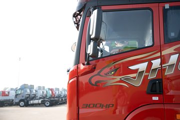 �ൺ���JH6 6.4L���� 300���� 4X2 һ�����10�� 9.6���Ű���ʽ�ػ���ͼƬ