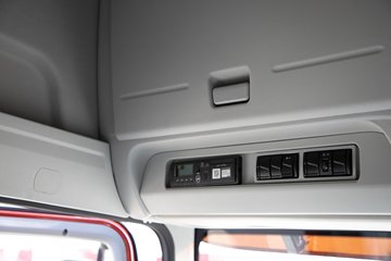 �ൺ���JH6 6.4L���� 300���� 4X2 һ�����10�� 9.6���Ű���ʽ�ػ���ͼƬ