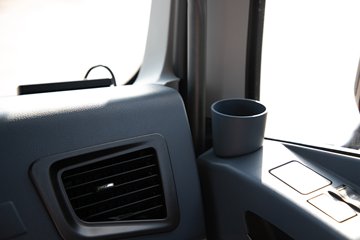 �ൺ���JH6 6.4L���� 300���� 4X2 һ�����10�� 9.6���Ű���ʽ�ػ���ͼƬ