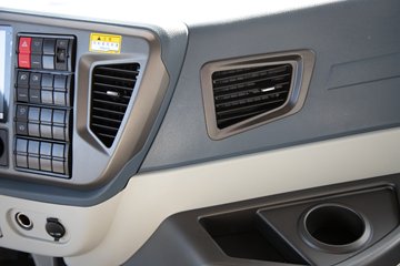 �ൺ���JH6 6.4L���� 300���� 4X2 һ�����10�� 9.6���Ű���ʽ�ػ���ͼƬ