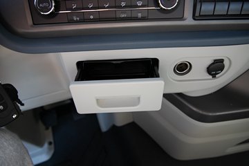 �ൺ���JH6 6.4L���� 300���� 4X2 һ�����10�� 9.6���Ű���ʽ�ػ���ͼƬ