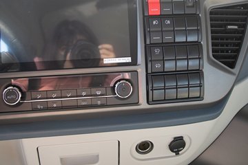 �ൺ���JH6 6.4L���� 300���� 4X2 һ�����10�� 9.6���Ű���ʽ�ػ���ͼƬ