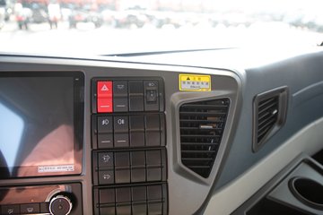 �ൺ���JH6 6.4L���� 300���� 4X2 һ�����10�� 9.6���Ű���ʽ�ػ���ͼƬ