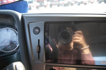 �ൺ���JH6 6.4L���� 300���� 4X2 һ�����10�� 9.6���Ű���ʽ�ػ���ͼƬ