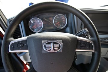 �ൺ���JH6 6.4L���� 300���� 4X2 һ�����10�� 9.6���Ű���ʽ�ػ���ͼƬ