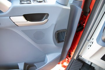 �ൺ���JH6 6.4L���� 300���� 4X2 һ�����10�� 9.6���Ű���ʽ�ػ���ͼƬ