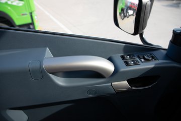 �ൺ���JH6 6.4L���� 300���� 4X2 һ�����10�� 9.6���Ű���ʽ�ػ���ͼƬ