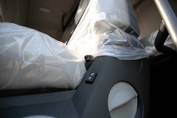 �ൺ���JH6 6.4L���� 300���� 4X2 һ�����10�� 9.6���Ű���ʽ�ػ���ͼƬ