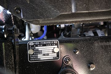 �ൺ���JH6 6.4L���� 300���� 4X2 һ�����10�� 9.6���Ű���ʽ�ػ���ͼƬ