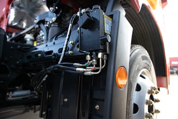 �ൺ���JH6 6.4L���� 300���� 4X2 һ�����10�� 9.6���Ű���ʽ�ػ���ͼƬ