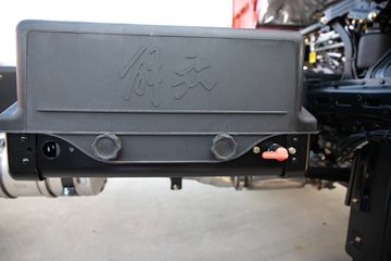 �ൺ���JH6 6.4L���� 300���� 4X2 һ�����10�� 9.6���Ű���ʽ�ػ���ͼƬ