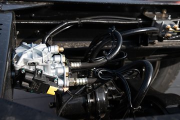 �ൺ���JH6 6.4L���� 300���� 4X2 һ�����10�� 9.6���Ű���ʽ�ػ���ͼƬ