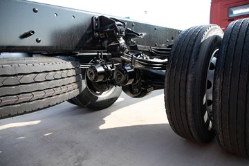 �ൺ���JH6 6.4L���� 300���� 4X2 һ�����10�� 9.6���Ű���ʽ�ػ���ͼƬ